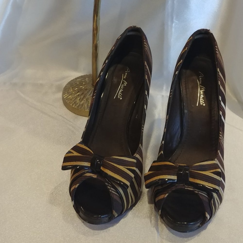 Brown Gold Stripped Silk High Heels with cute bow Size 8